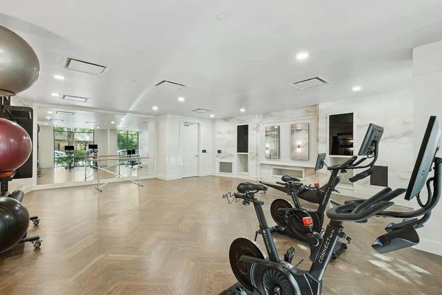 2724 Kipling Street 504, Houston, TX 77098