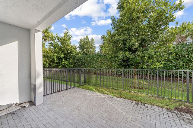 16370 Oakview Drive, Westlake, FL 33470