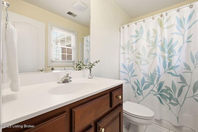 12808 Crestview Cove, Prospect, KY 40059