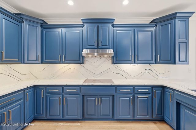 12808 Crestview Cove, Prospect, KY 40059