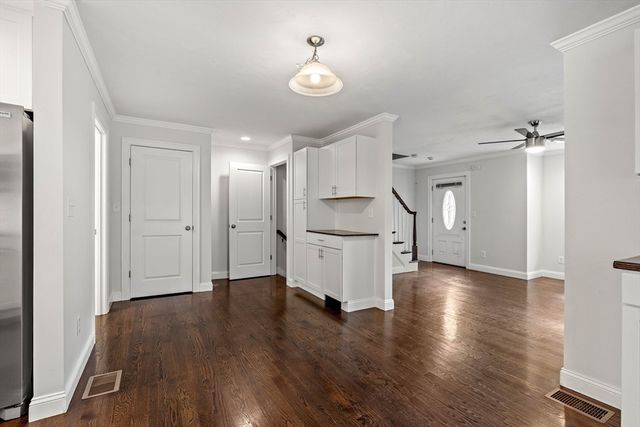 24 Bartlett Ave 24, Chelmsford, MA 01824