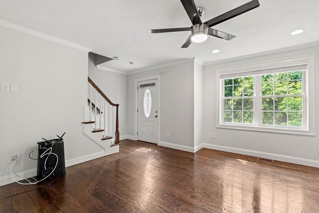 24 Bartlett Ave 24, Chelmsford, MA 01824