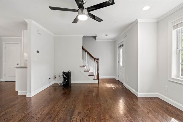 24 Bartlett Ave 24, Chelmsford, MA 01824