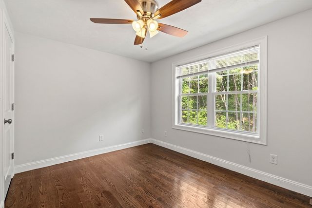 24 Bartlett Ave 24, Chelmsford, MA 01824