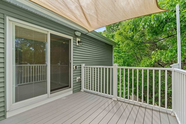 24 Bartlett Ave 24, Chelmsford, MA 01824