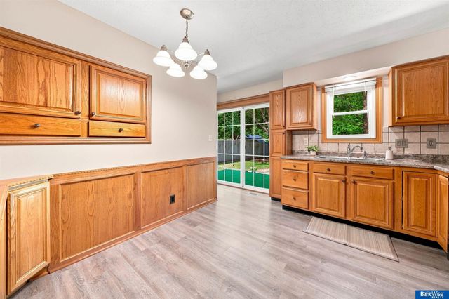 1539 SW 13 Street, Lincoln, NE 68522