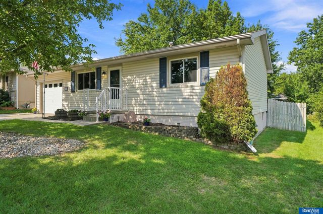 1539 SW 13 Street, Lincoln, NE 68522