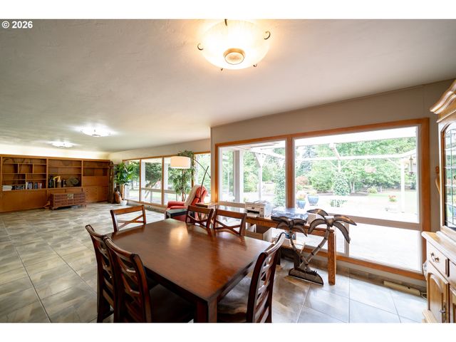 455 W HIGH St, Stayton, OR 97383