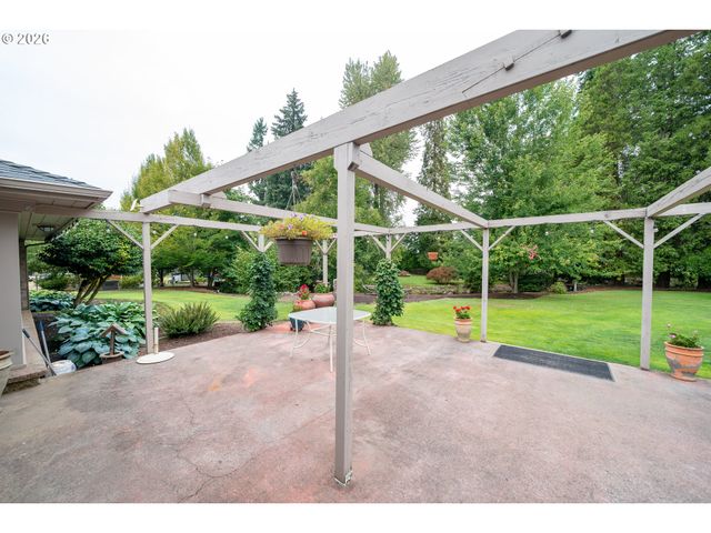 455 W HIGH St, Stayton, OR 97383