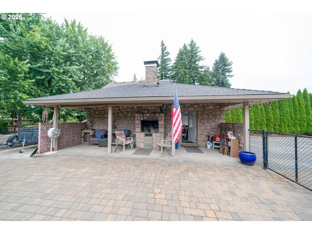 455 W HIGH St, Stayton, OR 97383