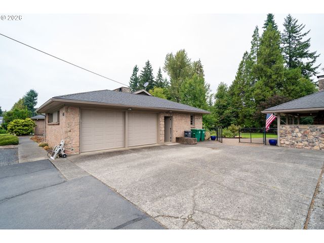 455 W HIGH St, Stayton, OR 97383