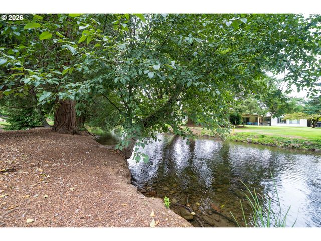 455 W HIGH St, Stayton, OR 97383