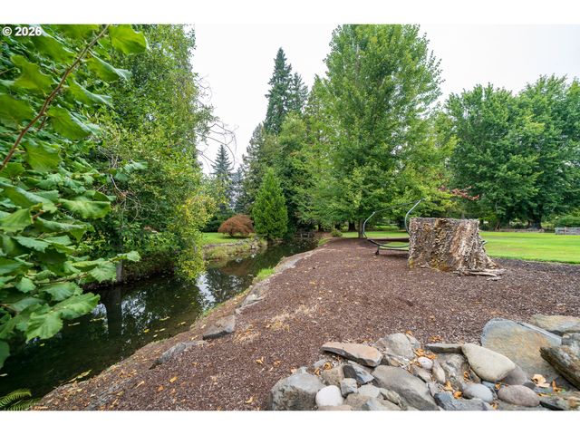 455 W HIGH St, Stayton, OR 97383