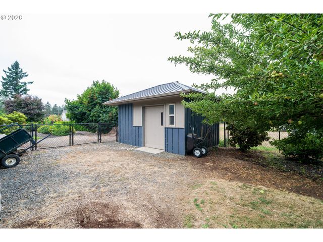 455 W HIGH St, Stayton, OR 97383