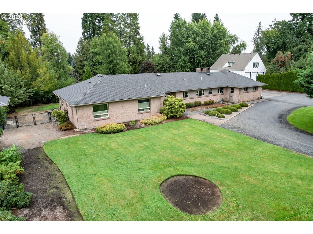 455 W HIGH St, Stayton, OR 97383