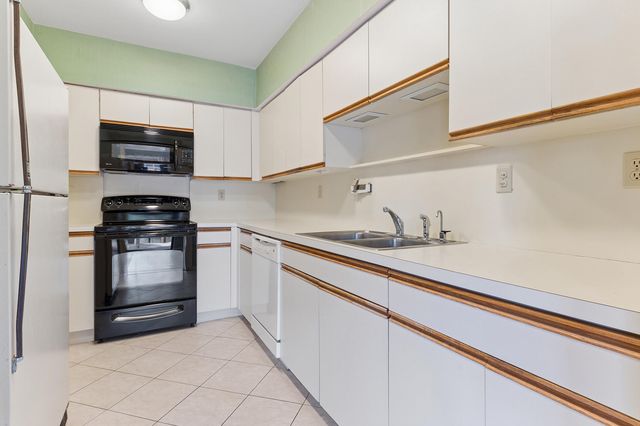 800 Andrews Avenue 4, Delray Beach, FL 33483