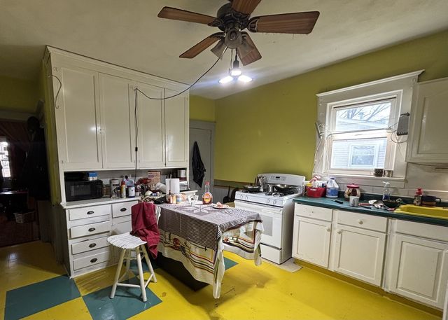 815 20th Street, East Moline, IL 61244