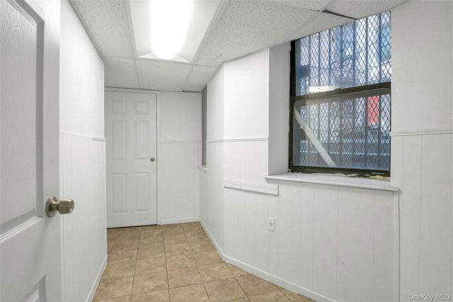 2400 Davidson Avenue Ground FL Office, Bronx, NY 10468