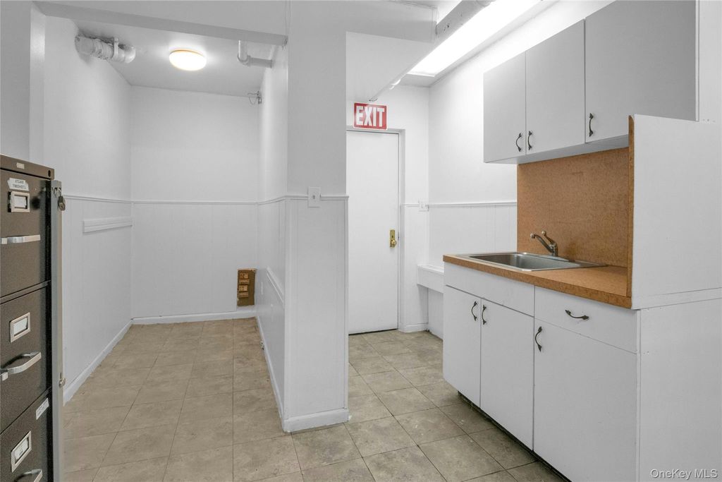2400 Davidson Avenue Ground FL Office, Bronx, NY 10468 — photo 4