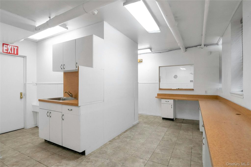2400 Davidson Avenue Ground FL Office, Bronx, NY 10468 — photo 5