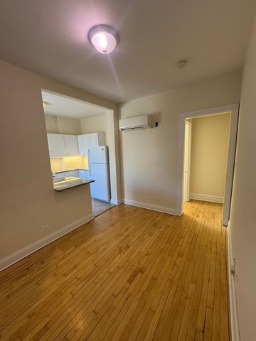 1742 W Estes Avenue 211, Chicago, IL 60626