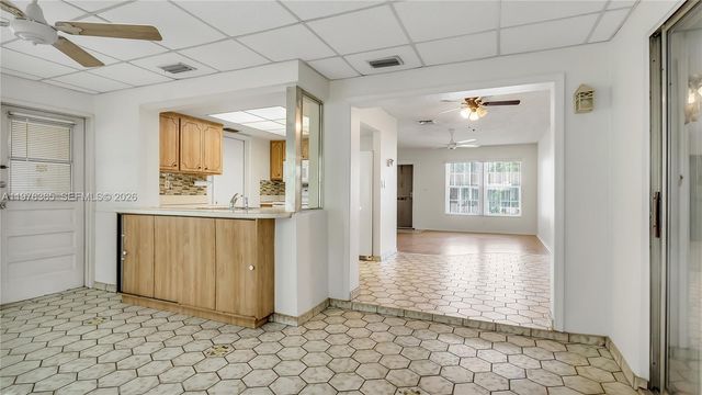 5102 NW 53rd St 5102, Tamarac, FL 33319