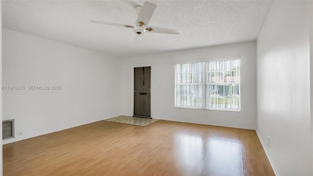 5102 NW 53rd St 5102, Tamarac, FL 33319