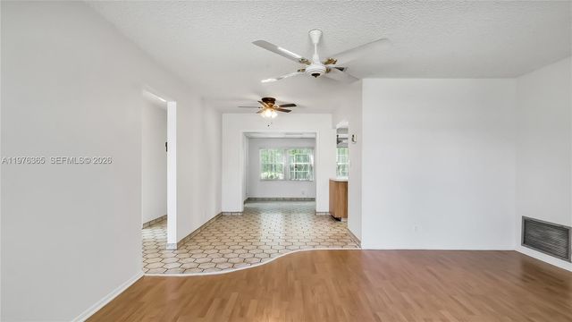 5102 NW 53rd St 5102, Tamarac, FL 33319