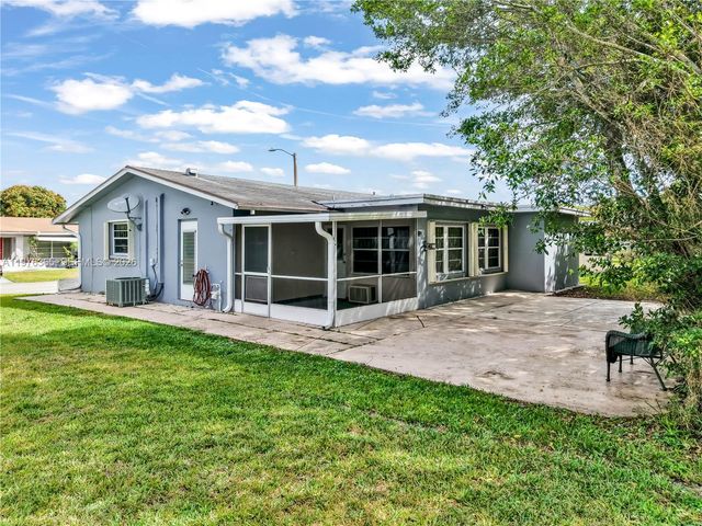 5102 NW 53rd St 5102, Tamarac, FL 33319