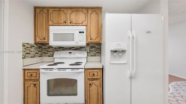 5102 NW 53rd St 5102, Tamarac, FL 33319