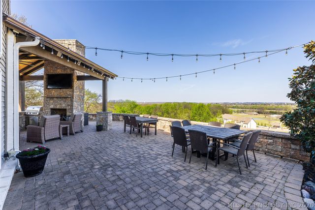 13205 E 500 Road, Claremore, OK 74019