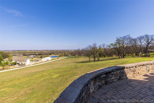 13205 E 500 Road, Claremore, OK 74019