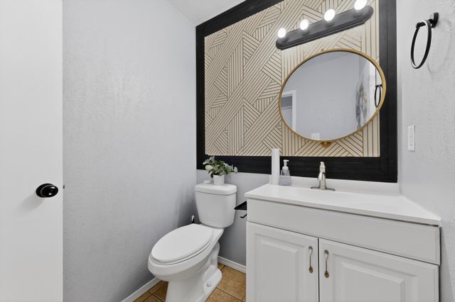 9011 Hendrix Road NE, Albuquerque, NM 87111