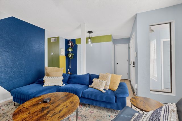 9011 Hendrix Road NE, Albuquerque, NM 87111