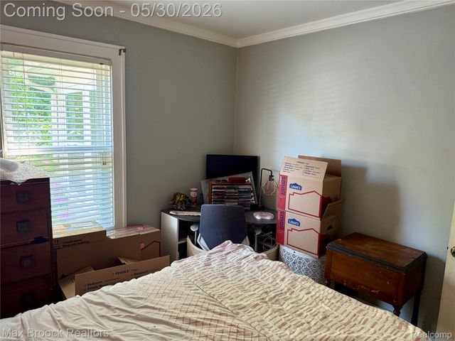 1306 Owana Avenue, Royal Oak, MI 48067
