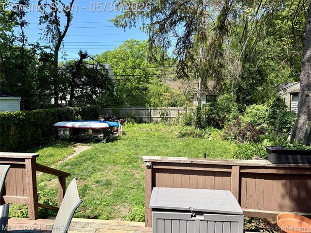 1306 Owana Avenue, Royal Oak, MI 48067