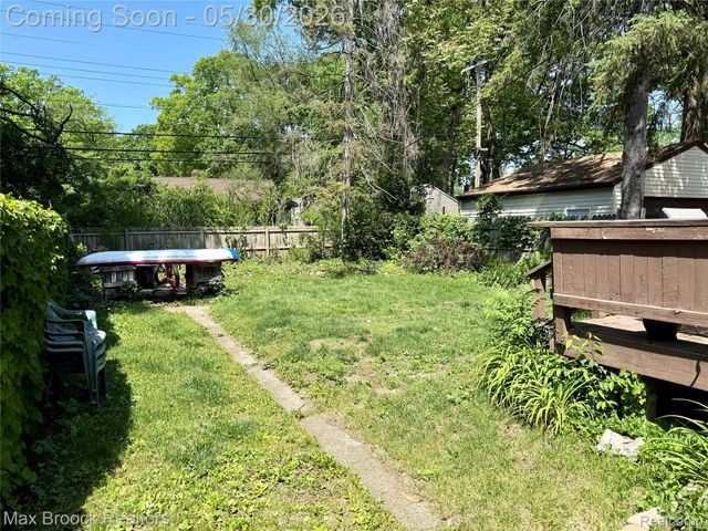 1306 Owana Avenue, Royal Oak, MI 48067