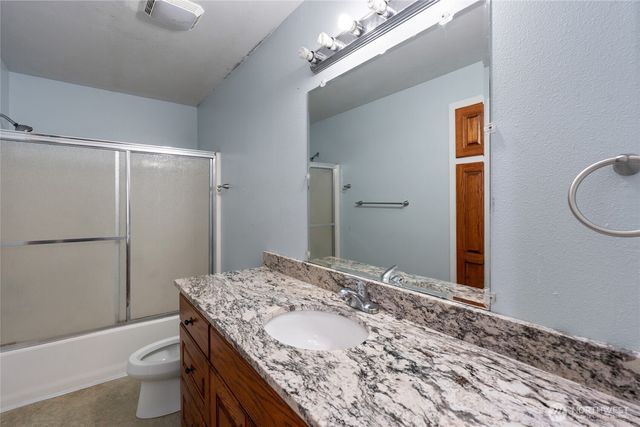 351 Salmon Creek Road, Toledo, WA 98591