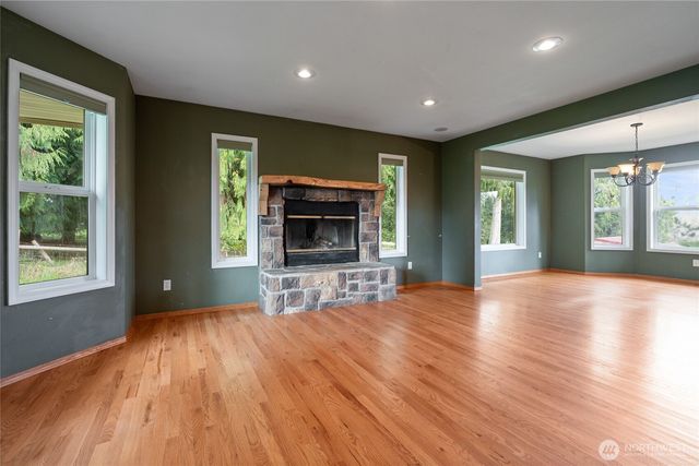 351 Salmon Creek Road, Toledo, WA 98591