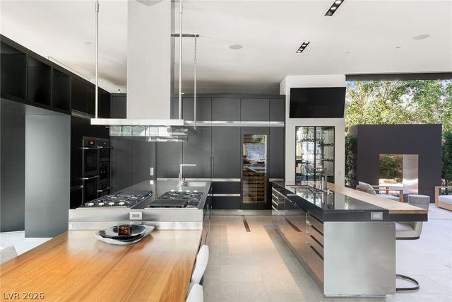 7 SABLE RIDGE Court, Las Vegas, NV 89135