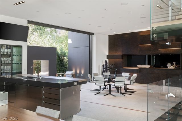 7 SABLE RIDGE Court, Las Vegas, NV 89135