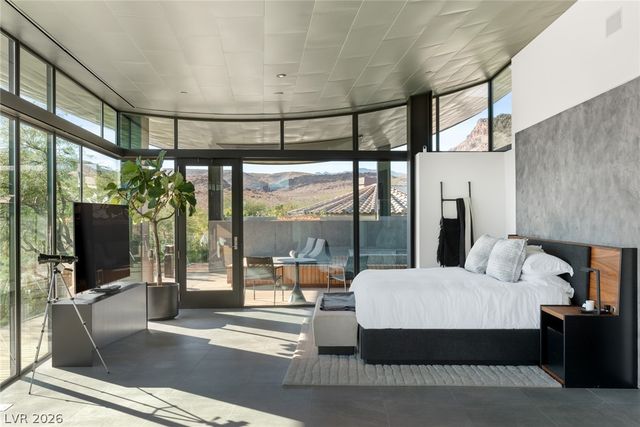 7 SABLE RIDGE Court, Las Vegas, NV 89135