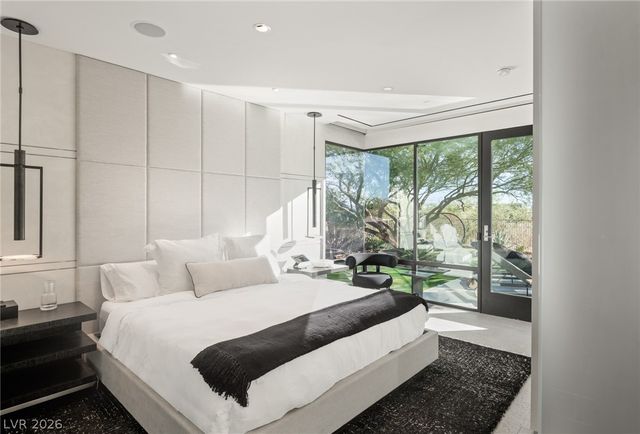 7 SABLE RIDGE Court, Las Vegas, NV 89135