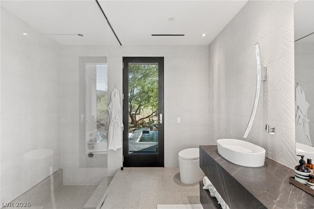 7 SABLE RIDGE Court, Las Vegas, NV 89135