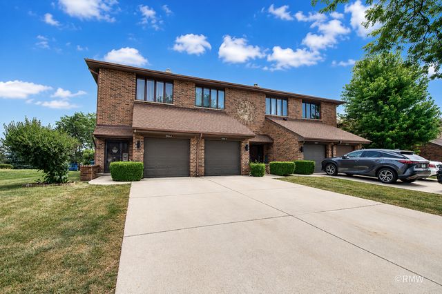 1354 W Byron Avenue B, Addison, IL 60101