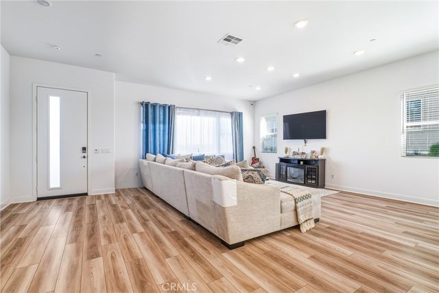 26767 Laurel Mountain Loop, Valencia, CA 91381