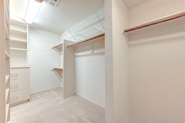 5107 Queensloch, Houston, TX 77096