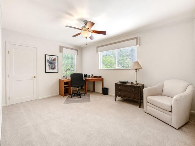 5107 Queensloch, Houston, TX 77096