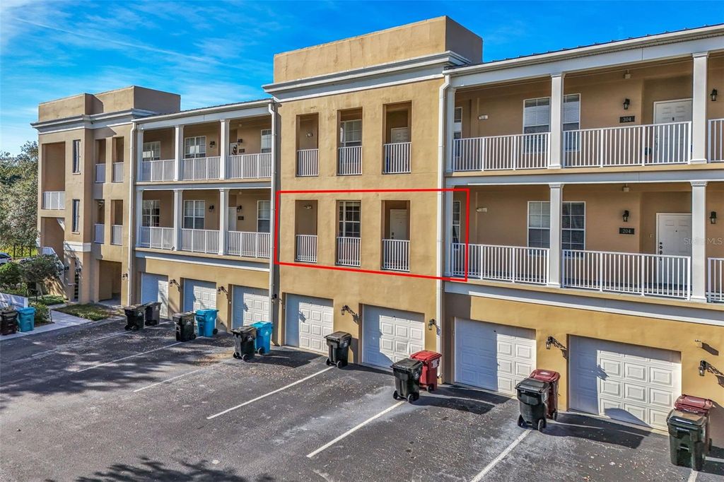 Image 2 of property listing at 4250 CORRINE DRIVE 203, Orlando, FL 32814