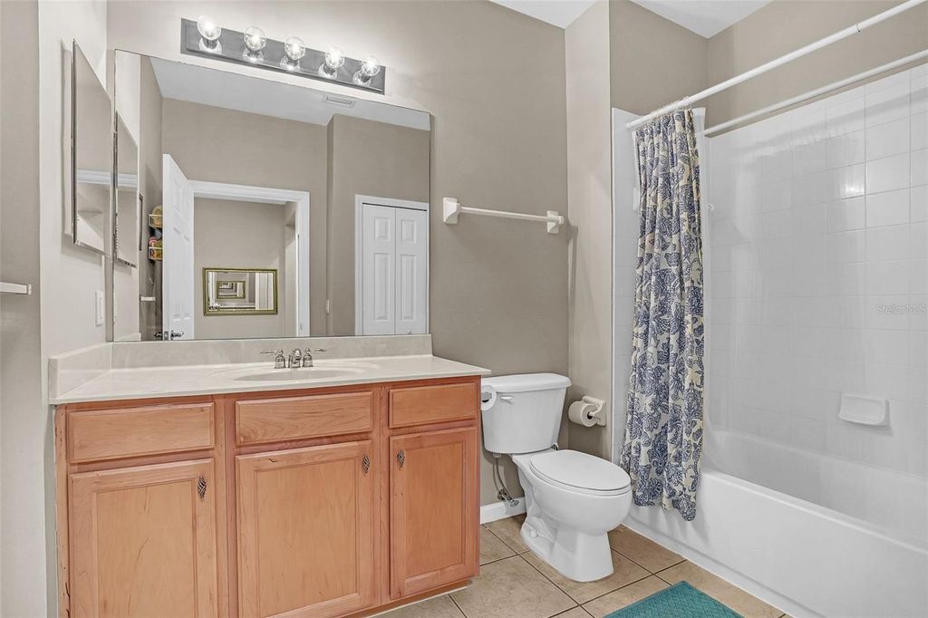 Image 24 of property listing at 4250 CORRINE DRIVE 203, Orlando, FL 32814